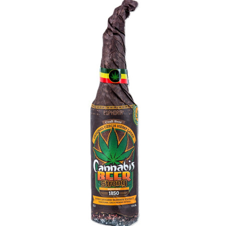detail Beer Cannabis 0,5L Strong (20)